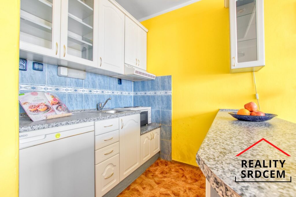 Prodej družstevního bytu 1+KK, 31 m2, ul. Studentská, Karviná – Mizerov