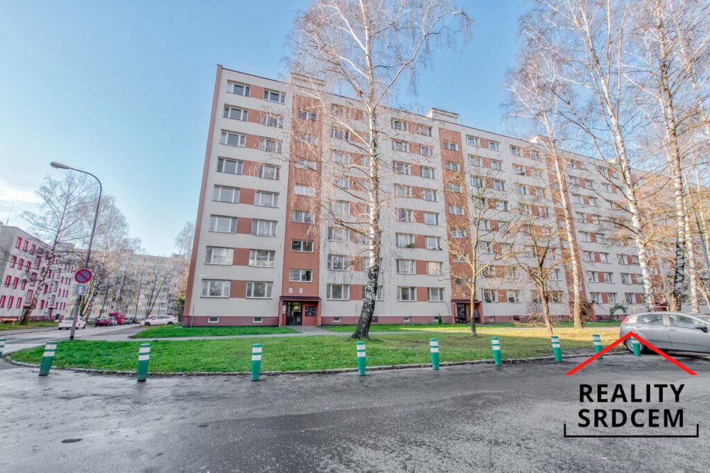 Prodej družstevního bytu 1+1 (2+kk), 37 m2, ul. Čsl. armády, Karviná